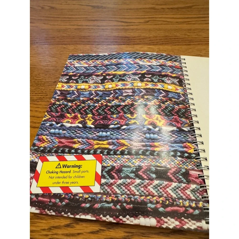 Klutz Friendship Bracelets Book Kit Laura Torres 10 Patterns Floss Beads 1996